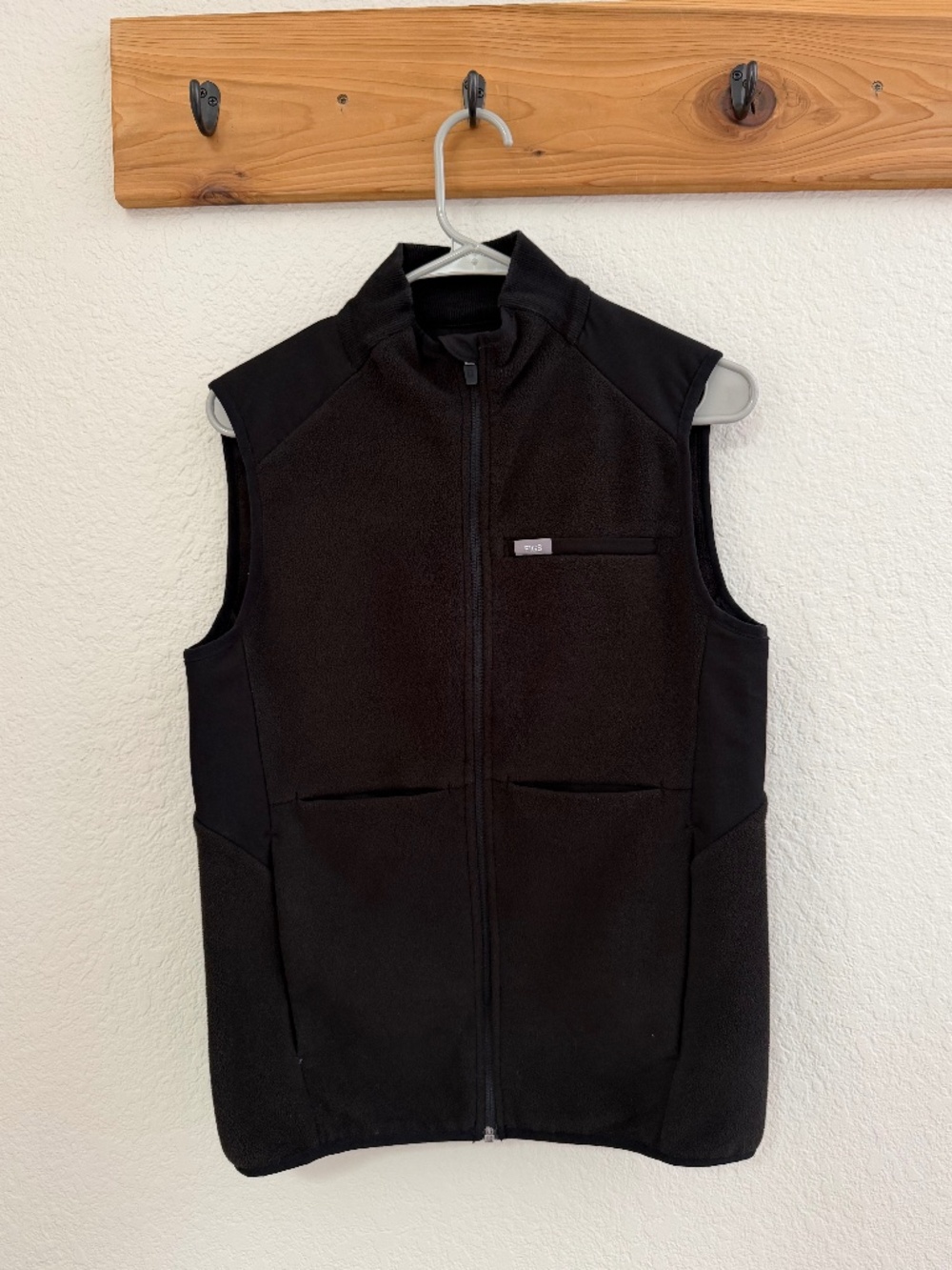 Figs On Shift Vest, Black